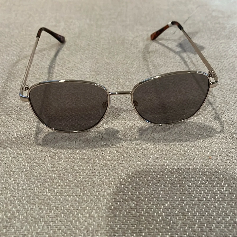 Aerie Bright Side Sunglasses NWTS gold frame